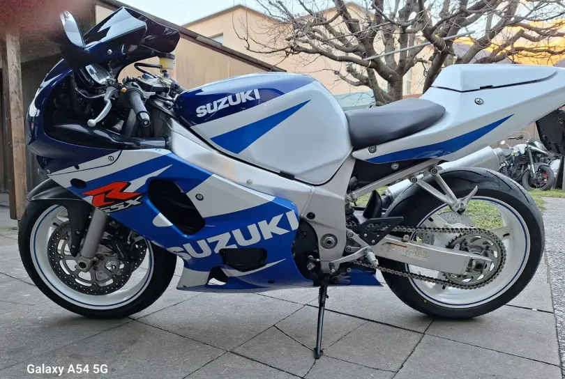 SUZUKI GSXR 600 2001, Used, Switzerland, Bellinzona