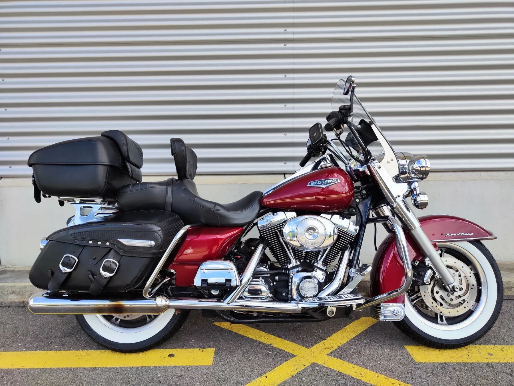 HARLEY-DAVIDSON FLHRCI Road King Classic, Used, Switzerland, Camorino