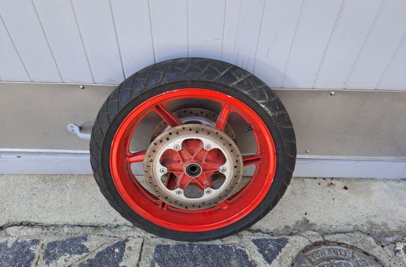 ruota per Honda CBR 600, con 2 dischi buoni, Gebraucht