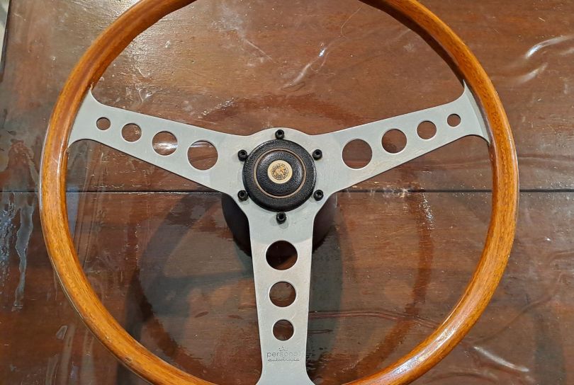 Volante in legno Personal, Riva San Vitale, Svizzera