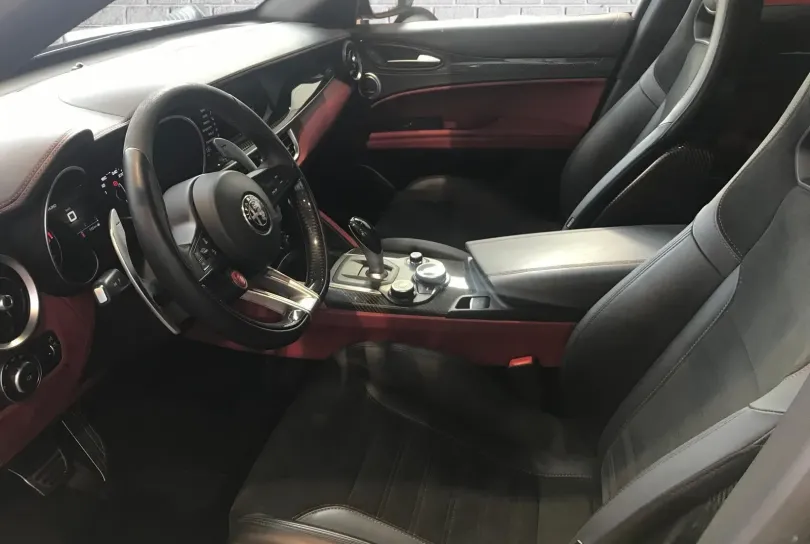 Alfa Romeo Stelvio Quadrifoglio 7 of 108, Used, Switzerland, Mendrisio