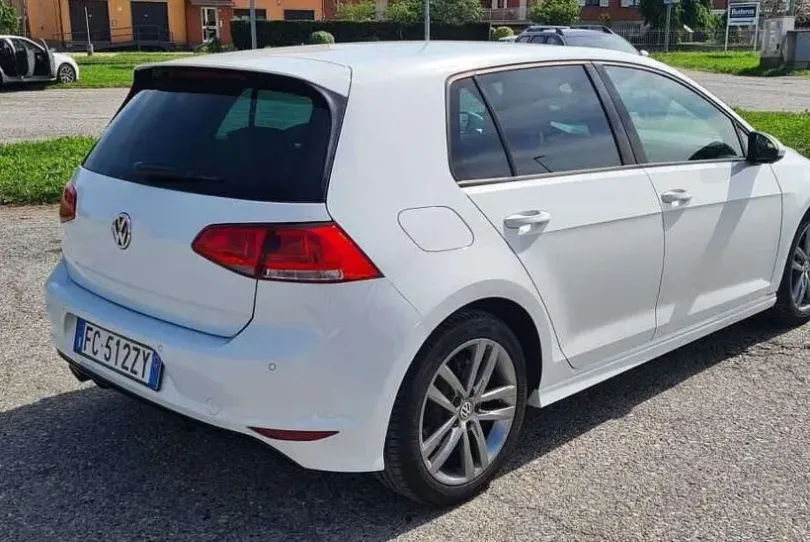 Volkswagen Golf 1.6 R line , Usato, Svizzera, Chiasso