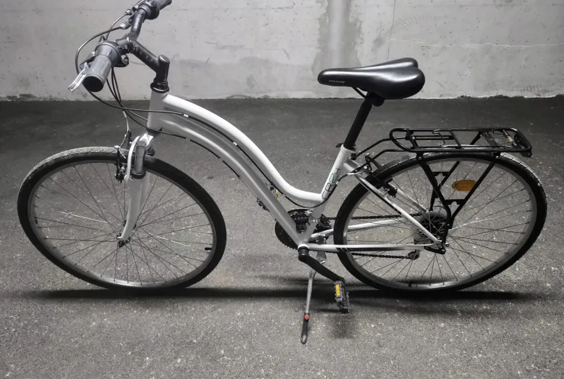 Vélo VTC femme, marque Crossroad CR24