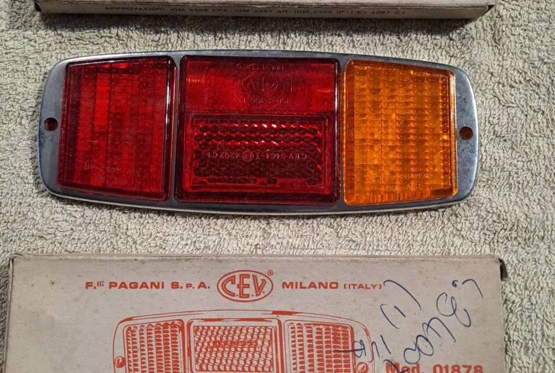 Vetri fanali posteriore Cev motocarro, furgone, tr, Nuovo, Svizzera, Riva San Vitale