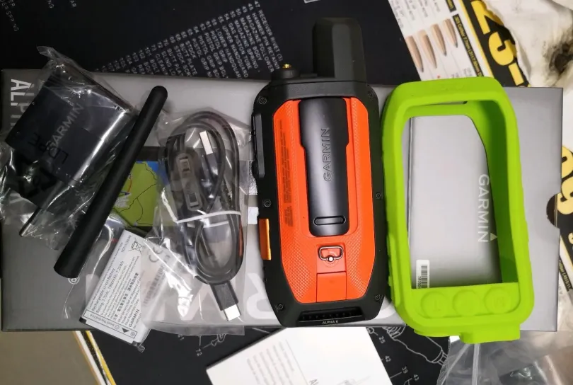 Ensemble neuf, GPS avec accessoire tour de cou T20, Svizzera, Lugano