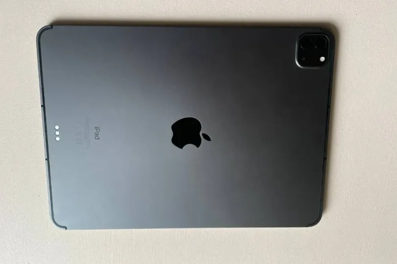 iPad Pro M1 - 512 GB - 11 pulgadas - WiFi + 5G cel, Svizzera, Villars-sur-Glane