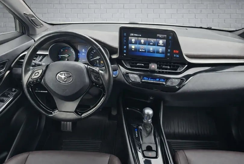 Toyota C-HR , Gebraucht, Schweiz, Mendrisio