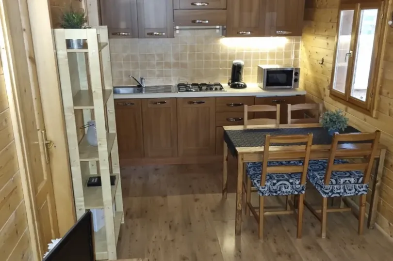 Chalet direkt am luganersee Italien - zu verkaufen, Svizzera, Lugano