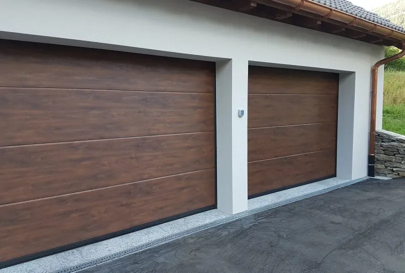 Porta garage sezionale Normstahl, Svizzera, Lugano