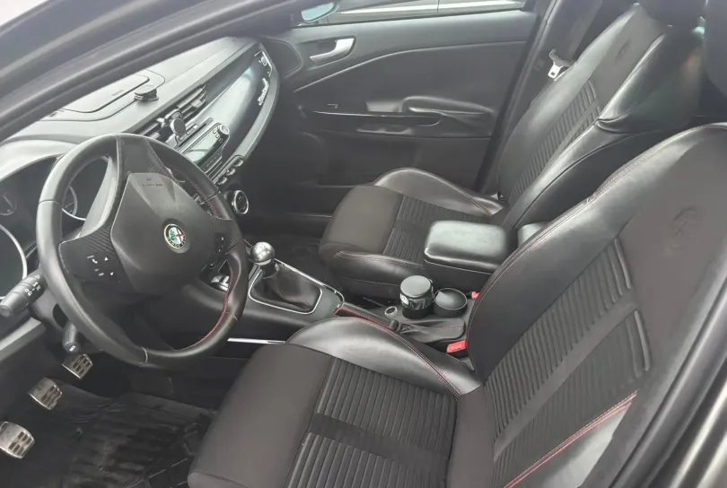 Alfa Romeo Giulietta QV 1750 TBi, Usato, Svizzera, Stafa