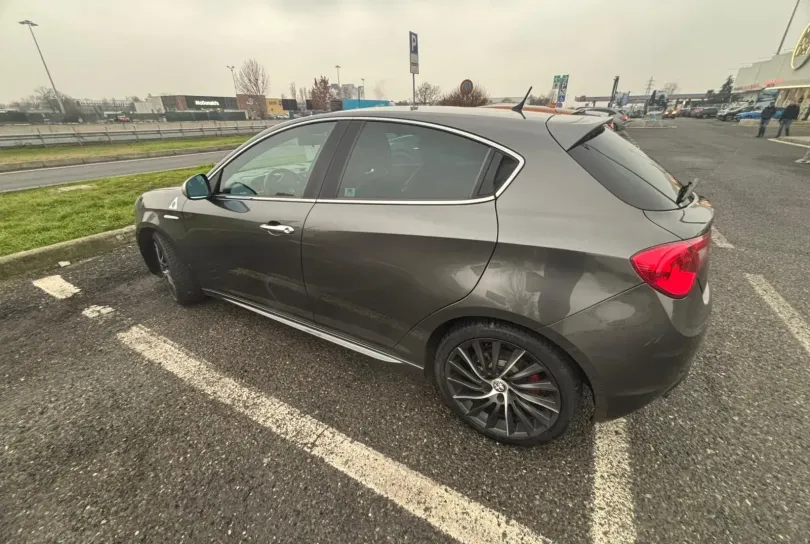 Alfa Romeo Giulietta QV 1750 TBi, Usato, Svizzera, Stafa