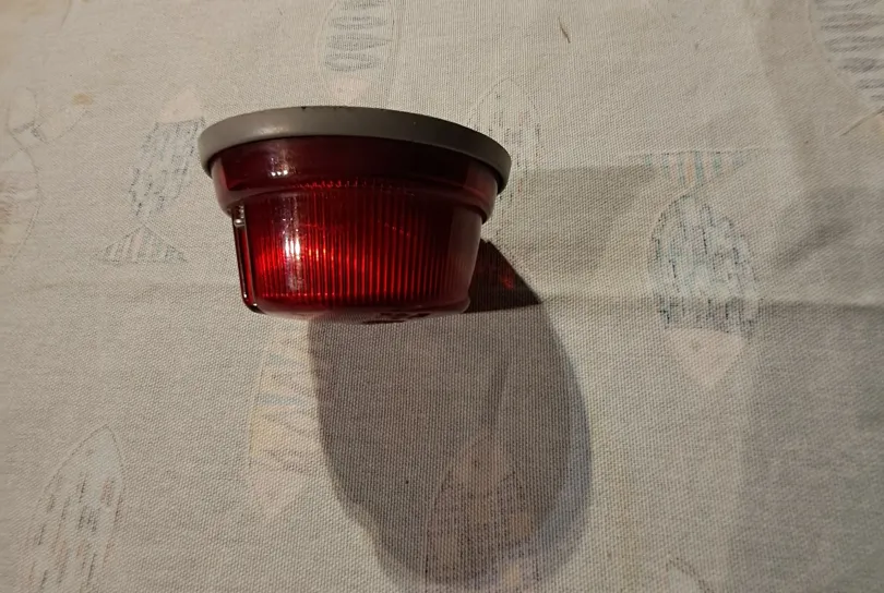 Fanalino posteriore Hella 11 577 R7, Nuovo, Svizzera, Riva San Vitale