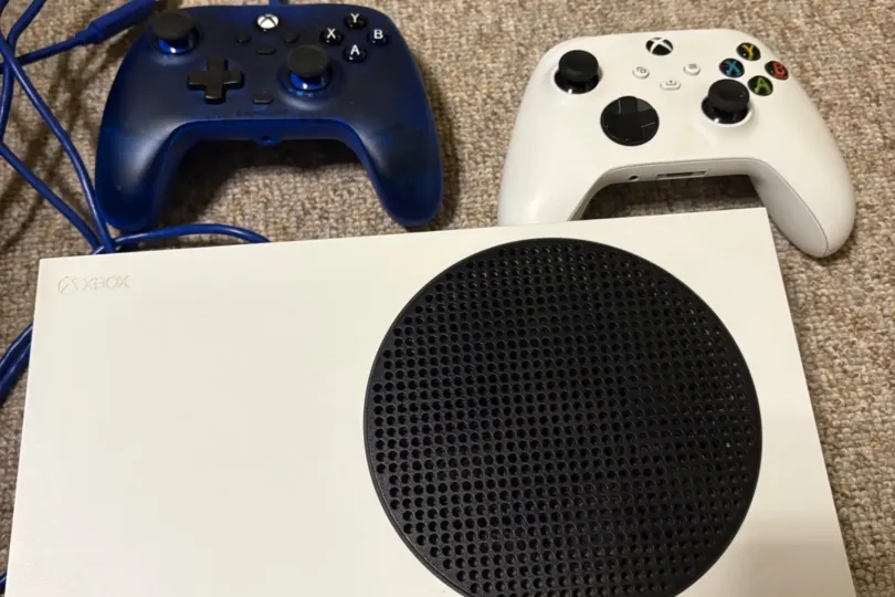 Xbox Series S 512GB + 2 Controller + Kabel – sehr , Suisse, St. Gallen