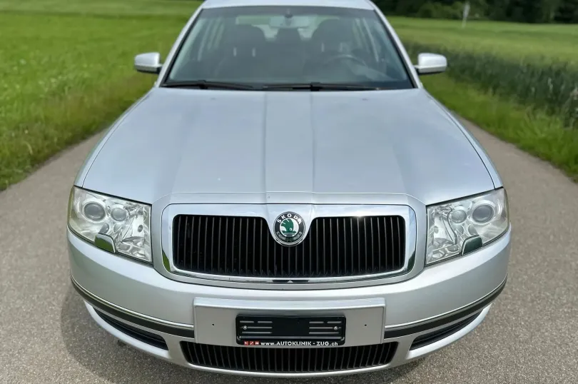 SKODA Superb 2.8 V6 Elegance, Gebraucht, Schweiz, Hunenberg