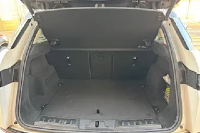 Madame, Used, Switzerland, Chevenez