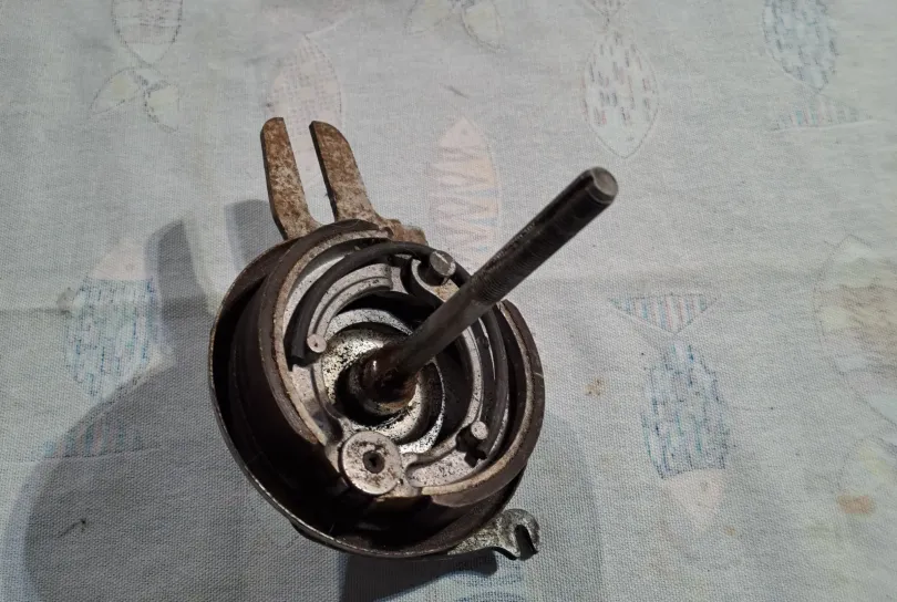 Piastra ruota anteriore Sachs, Svizzera, Riva San Vitale