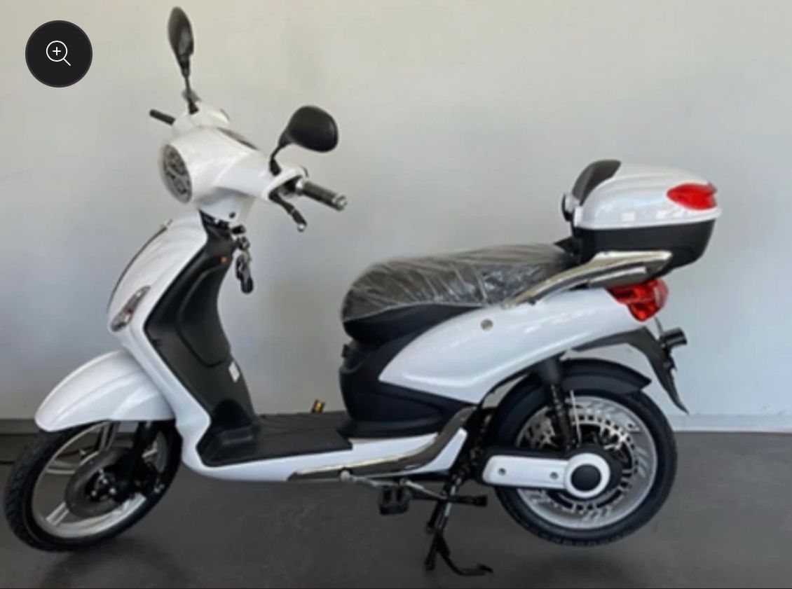 Scooter elettrico senza patente, Usagé, Suisse, Cureglia