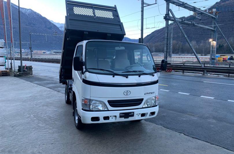 TOYOTA DYNA, Castione, Suisse