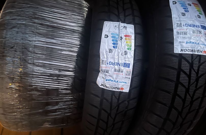 155/70r13 invernali hankook W442, Svizzera, Vezia