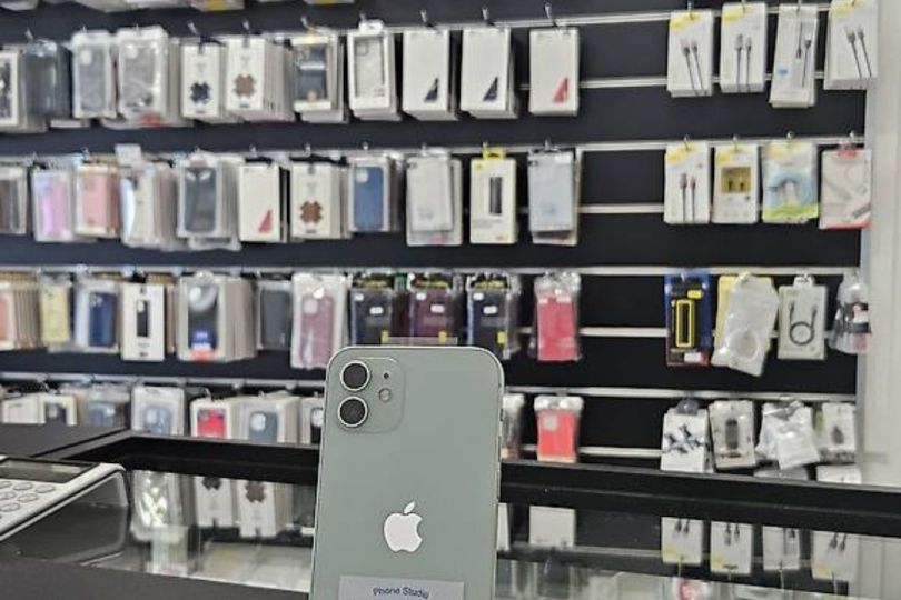 Iphone 12 64GB Garanzia  n.652, Switzerland, Vezia Free classified ads in Switzerland