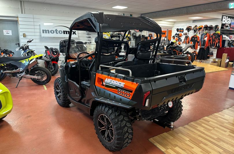 CF MOTO UForce 800 EPS 4x4, Usato, Svizzera, Manno