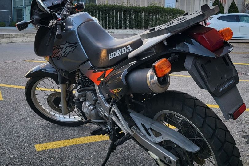 HONDA NX 650, Gebraucht, Schweiz
