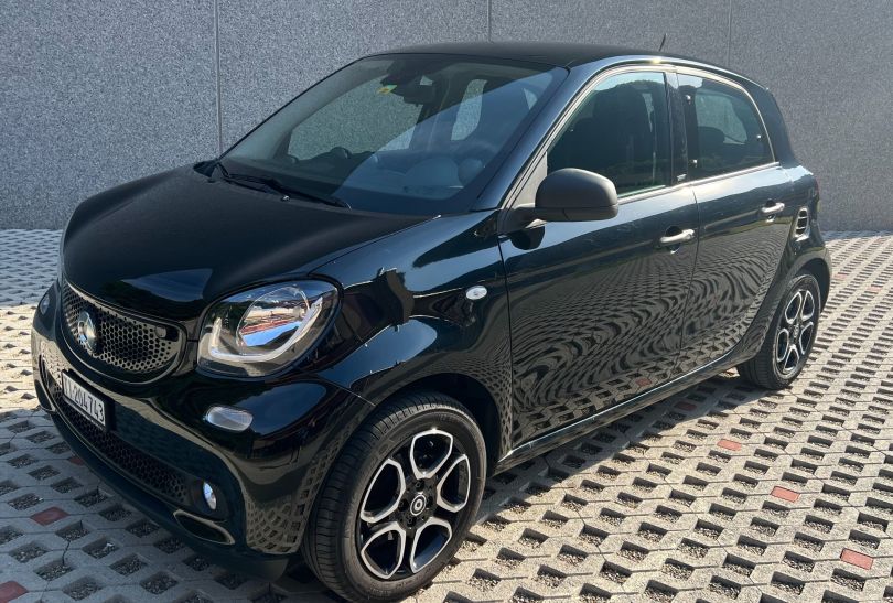 Noleggio Smart ForFour , 52,00 CHF, Mezzovico, Suisse