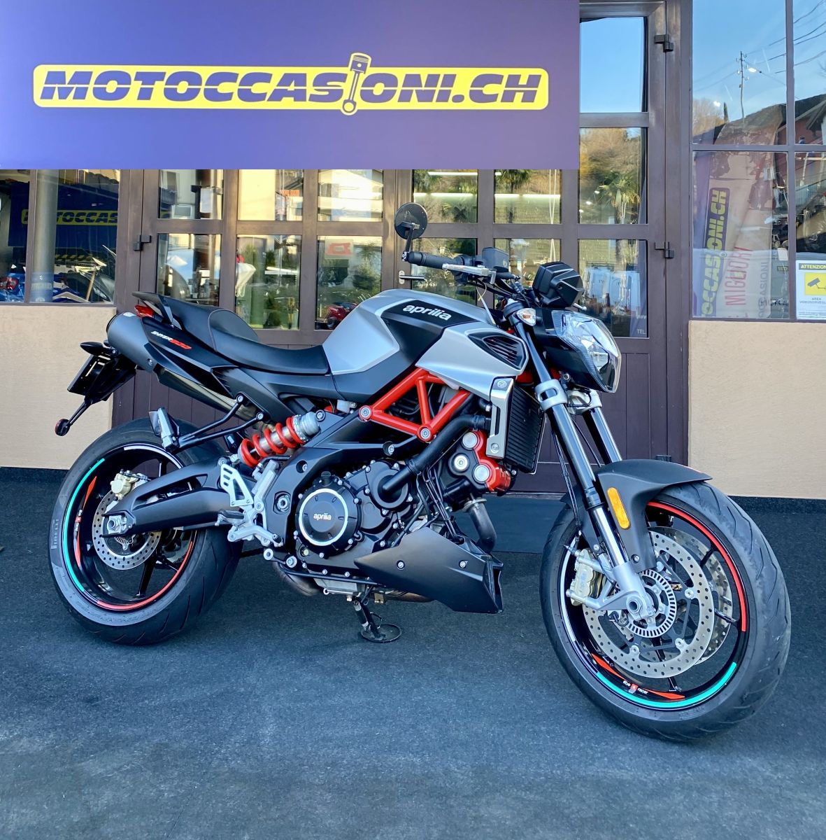 APRILIA SL 900 Shiver (Naked Bike) - ANNO 2020, Usagé, Suisse, Magliaso