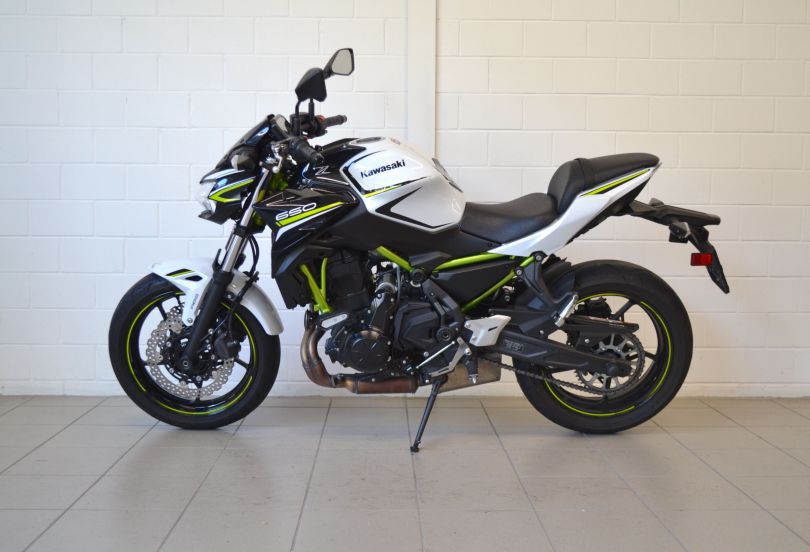 Kawasaki Z 650 - Possibile a 35kW, Camorino, Svizzera