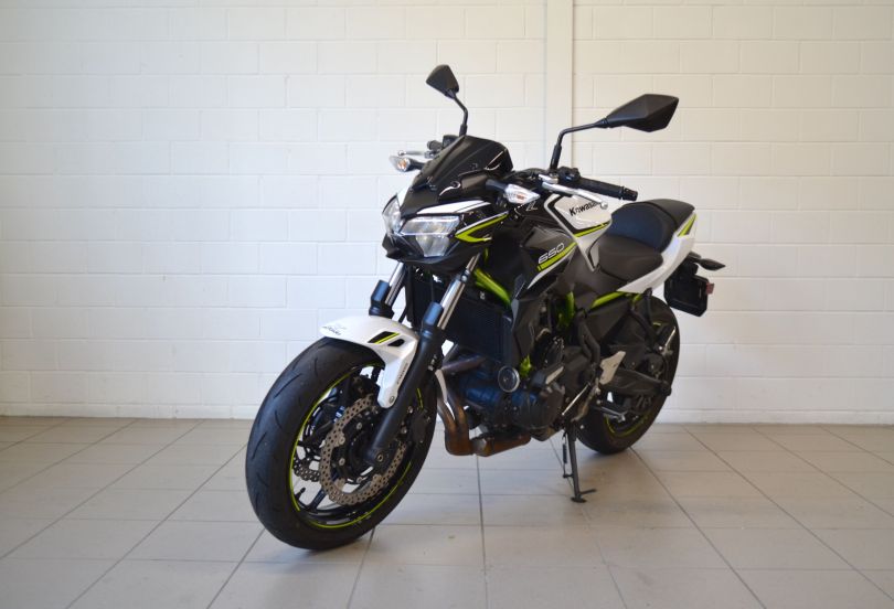 Kawasaki Z 650 - Possibile a 35kW, Camorino, Svizzera