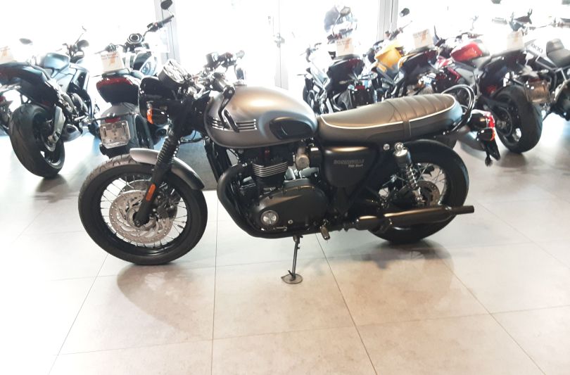 Triumph Bonneville T120 , Usagé, Suisse, Lamone