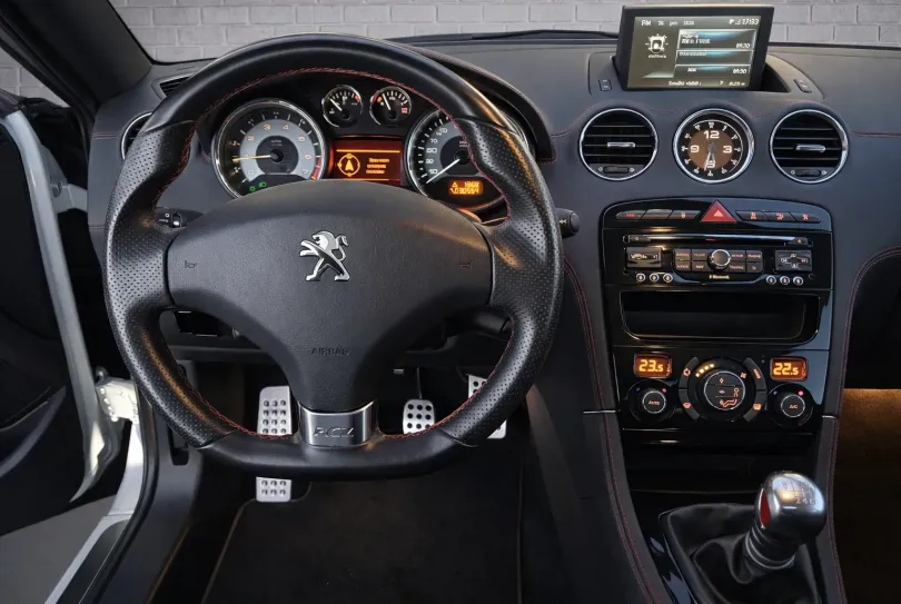 Peugeot RCZ 270, Used, Switzerland, Mendrisio