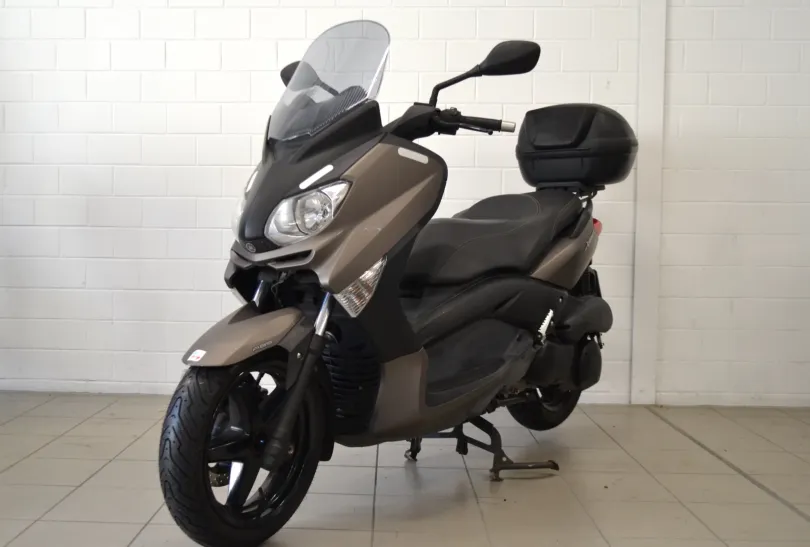 YAMAHA X-Max 250, Gebraucht, Schweiz, Camorino