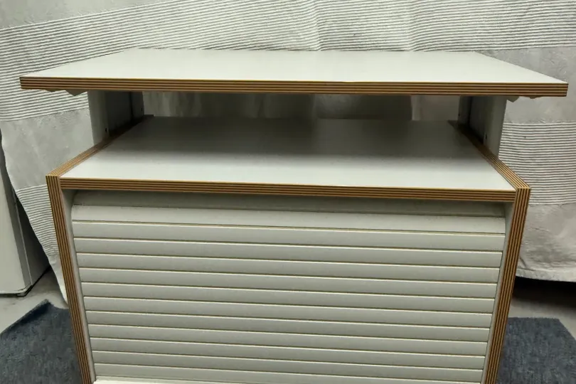 Weisses Fernsehmöbel, Suisse, Uzwil