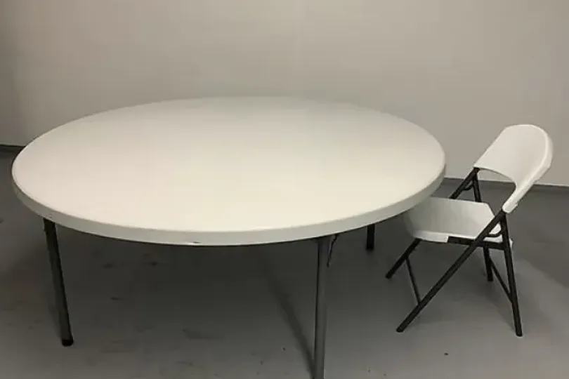 Vendesi tavoli e sedie per eventi, Suisse, Lugano