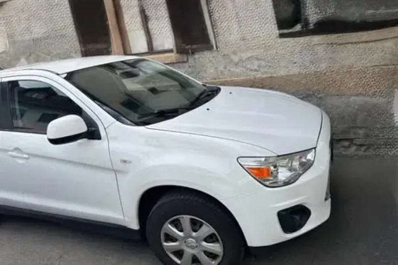  Mitsubishi ASX 1.6 Benzin PURE 2WD, Usato, Svizzera, St. Gallen Annunci gratuiti in Svizzera