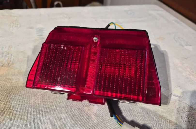 Fanale posteriore Cagiva Mito Ducati 916 748 996, Nuovo, Svizzera, Riva San Vitale