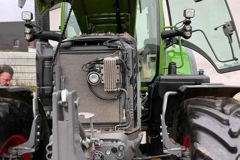 Tracteur Fendt 715, Usato, Svizzera, Bern