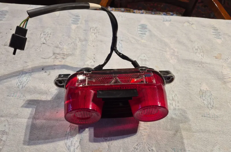 fanale posteriore Honda NSR, Nuovo, Svizzera, Riva San Vitale