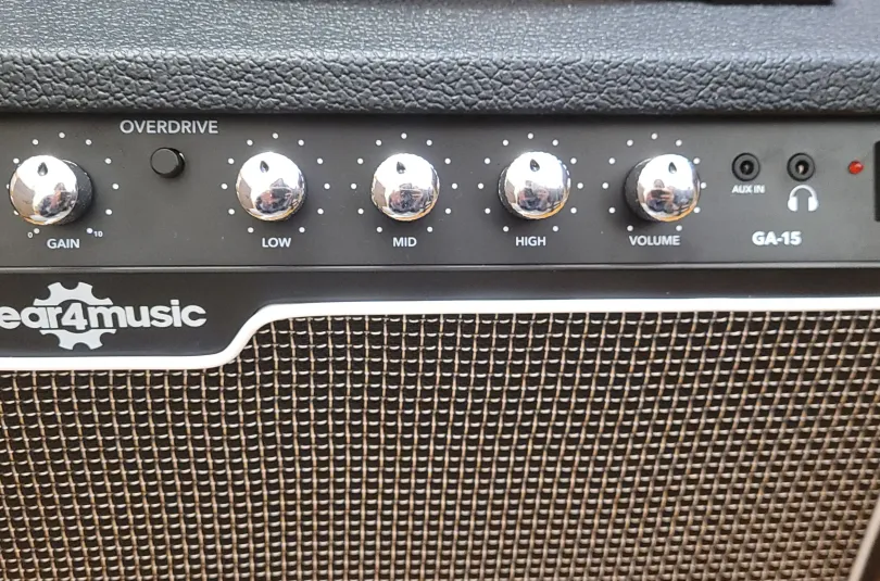 Amplificateur de guitare électrique (ne, Svizzera, Prilly