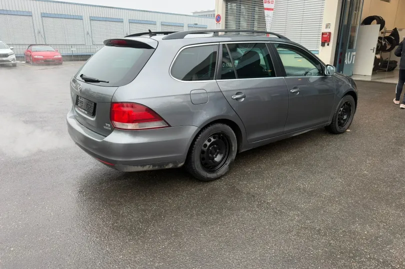 VW Golf Variant 1.6 TDI Trendline 4Motion, Usato, Svizzera, Hunenberg