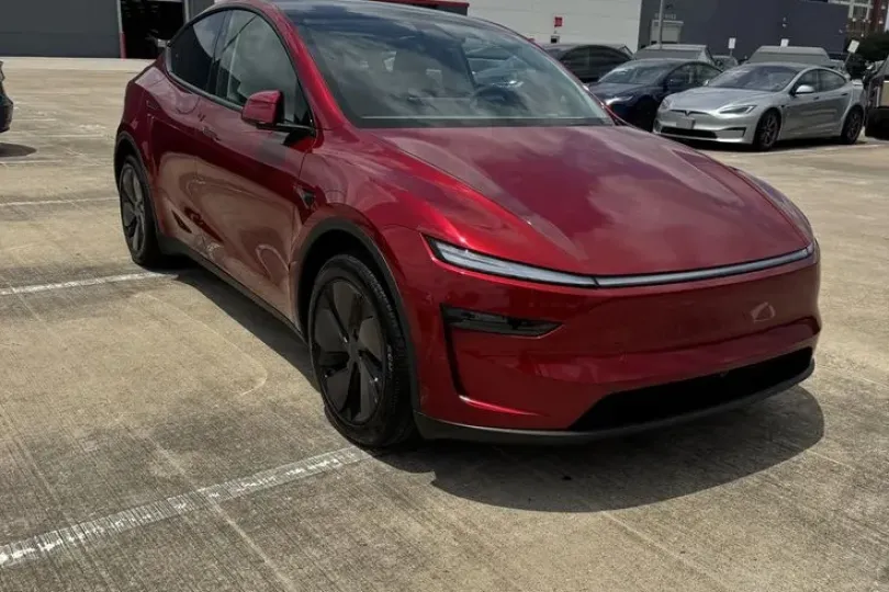 Tesla Model Y (Electric SUV), Nuovo