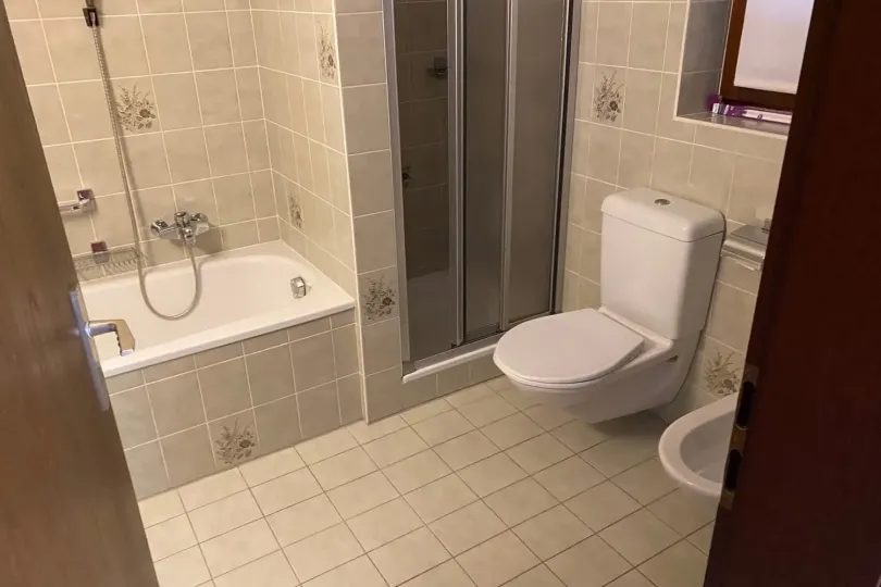 Affittasi bellissima casa nel nucleo di Gordola , Svizzera, Gordola