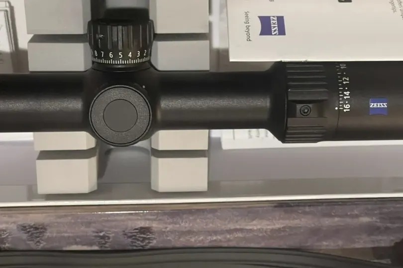 Zeiss Conquest V4 4-16x44 #64, Svizzera, Lugano