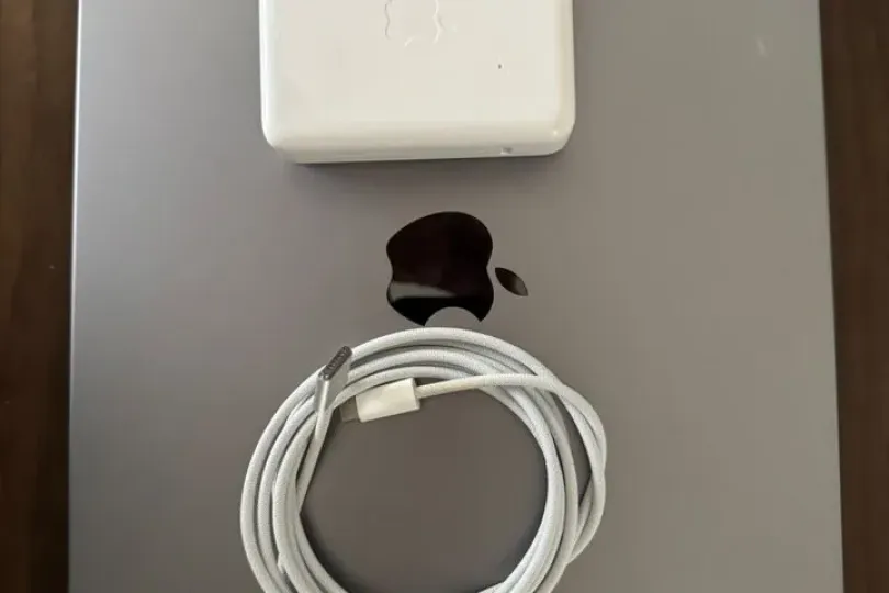 Apple MacBook Pro 16