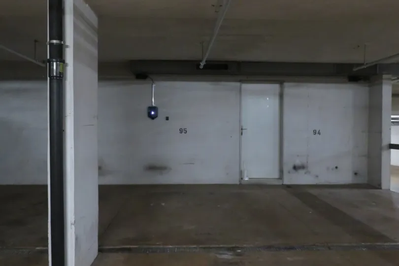 Parkplatz 95 mit optionaler E-Ladestation, Svizzera