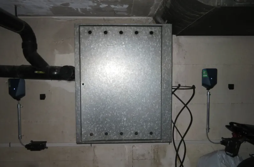 Parkplatz 21 mit optionaler E-Ladestation, Svizzera