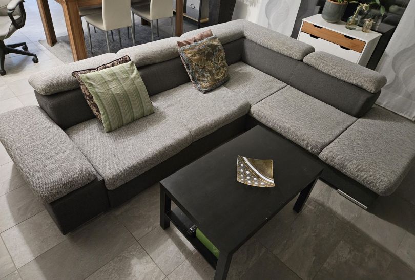 Divano letto ad angolo ottimo stato, Switzerland, Castione