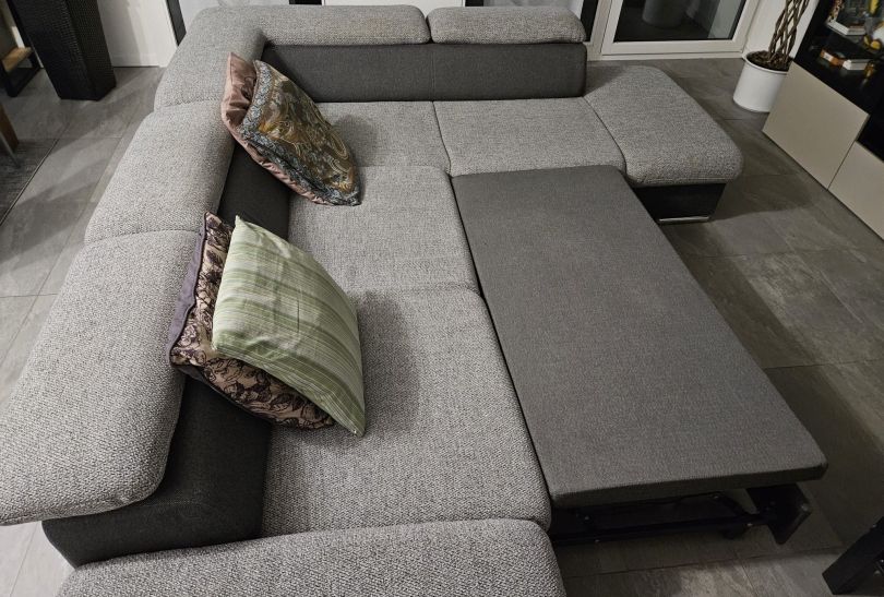 Divano letto ad angolo ottimo stato, Switzerland, Castione