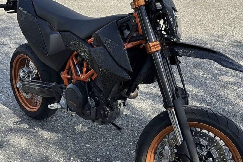 KTM 690 SMCR 2017, Used, Switzerland, Massagno